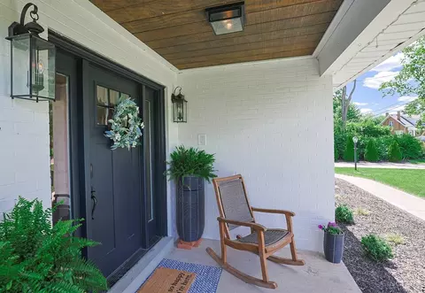 Exterior - 5987 Beechtop Dr, Cincinnati, OH 45233 photo 4 of 8