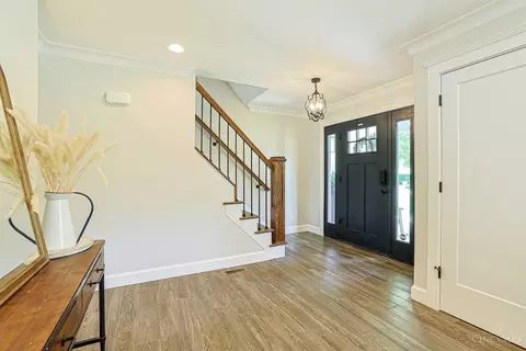 Entry Way - 5987 Beechtop Dr, Cincinnati, OH 45233 photo 2 of 2