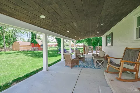 Exterior - 5987 Beechtop Dr, Cincinnati, OH 45233 photo 5 of 8
