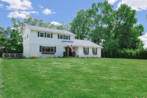 Exterior - 5987 Beechtop Dr, Cincinnati, OH 45233 photo 2 of 8