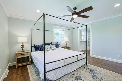 Bedroom - 5987 Beechtop Dr, Cincinnati, OH 45233 photo 3 of 8
