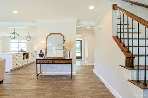 Entry Way - 5987 Beechtop Dr, Cincinnati, OH 45233 photo 1 of 2