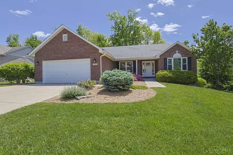 1883 Wagon Wheel Dr, Hamilton, OH 45013