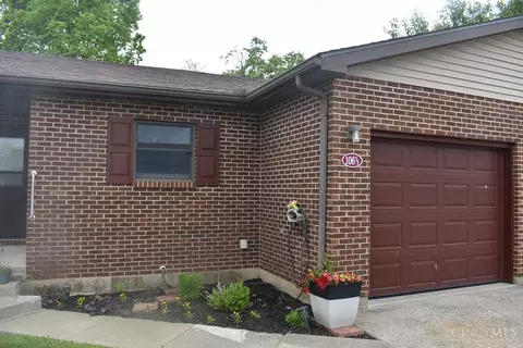 106 Springlake Ave, Hillsboro, OH 45133