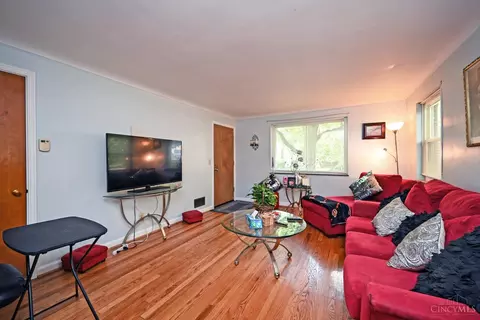 Living - 6046 Budmar Ave, Cincinnati, OH 45224 photo 6 of 8