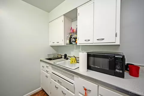 Kitchen - 6046 Budmar Ave, Cincinnati, OH 45224 photo 8 of 9