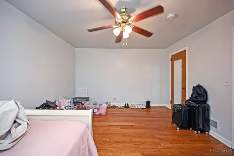 Bedroom - 6046 Budmar Ave, Cincinnati, OH 45224 photo 6 of 6
