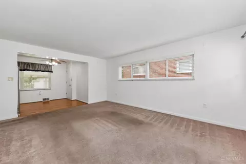 8454 Donna Ln, Cincinnati, OH 45236 photo 4