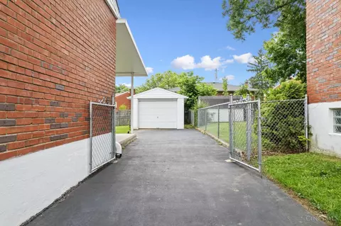8454 Donna Ln, Cincinnati, OH 45236 photo 30