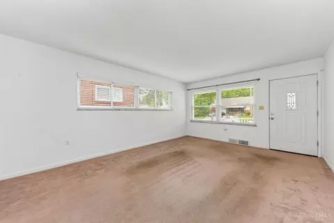 8454 Donna Ln, Cincinnati, OH 45236 photo 7