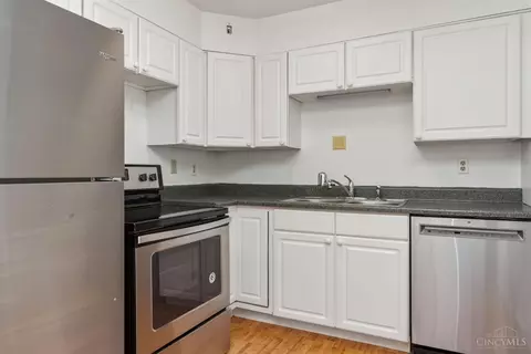 8454 Donna Ln, Cincinnati, OH 45236 photo 9