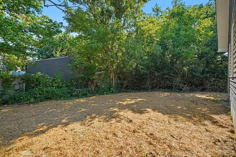 Exterior - 2411 Roosevelt Ave, Cincinnati, OH 45231 photo 5 of 5