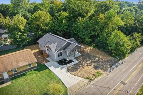 View/Area - 2411 Roosevelt Ave, Cincinnati, OH 45231 photo 2 of 3