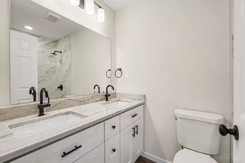 Bath - 2411 Roosevelt Ave, Cincinnati, OH 45231 photo 1 of 1