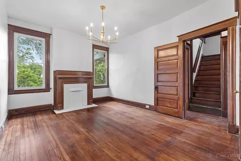 Living - 1114 Winfield Ave, Cincinnati, OH 45205 photo 5 of 5