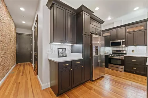 Kitchen - 1302 Main St, Cincinnati, OH 45202 photo 7 of 9