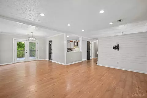 Living - 2782 Lair Rd, Pleasant Plain, OH 45162 photo 2 of 5