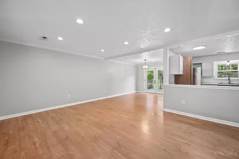 Living - 2782 Lair Rd, Pleasant Plain, OH 45162 photo 3 of 5
