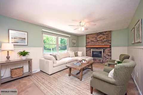 Living - 871 Meadow Ridge Dr, Cincinnati, OH 45245 photo 1 of 3