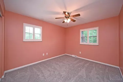 Bedroom - 871 Meadow Ridge Dr, Cincinnati, OH 45245 photo 9 of 12