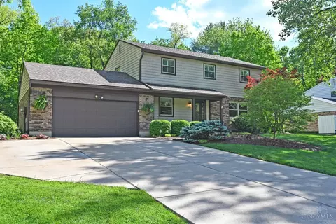 871 Meadow Ridge Dr, Cincinnati, OH 45245