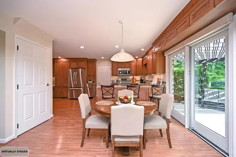 Dining - 871 Meadow Ridge Dr, Cincinnati, OH 45245 photo 2 of 2