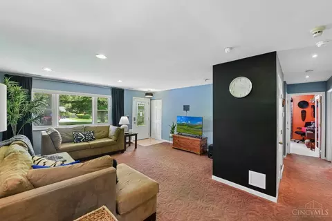 Other - 9613 Kosta Dr, Cincinnati, OH 45231 photo 2 of 12