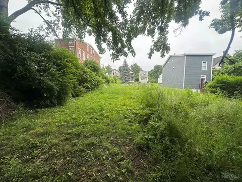 963 Wells St, Cincinnati, OH 45205 photo 3