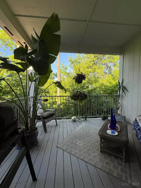 Exterior - 7750 Bridge Point Dr, Cincinnati, OH 45248 photo 2 of 2