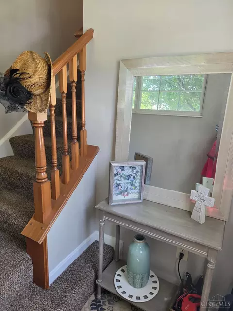 Entry Way - 7750 Bridge Point Dr, Cincinnati, OH 45248 photo 1 of 1