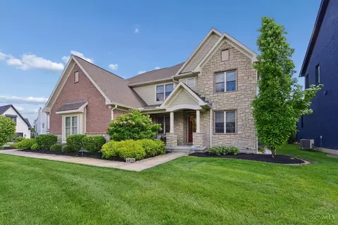 4875 Heitmeyer Ln, Blue Ash, OH 45242