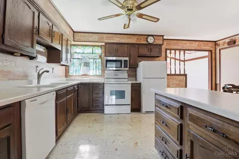 Kitchen - 6 Arrowhead Ct, Harrison, OH 45030 photo 1 of 4