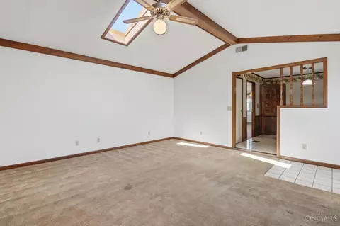 Living - 6 Arrowhead Ct, Harrison, OH 45030 photo 7 of 7