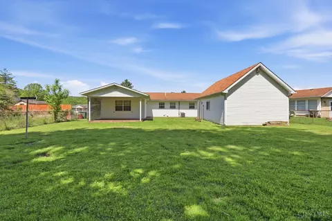 Exterior - 6 Arrowhead Ct, Harrison, OH 45030 photo 7 of 12