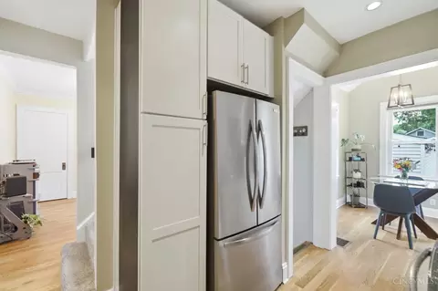 Entry Way - 6818 Merwin Ave, Cincinnati, OH 45227 photo 2 of 4
