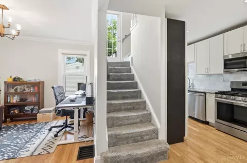 Entry Way - 6818 Merwin Ave, Cincinnati, OH 45227 photo 3 of 4