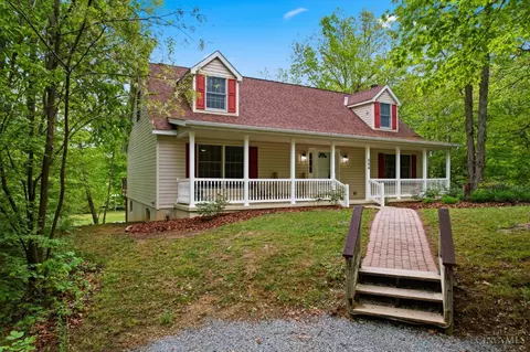 884 Waynoka Dr, Lake Waynoka, OH 45171