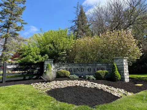 3653 Legend Oaks Dr, Amelia, OH 45102