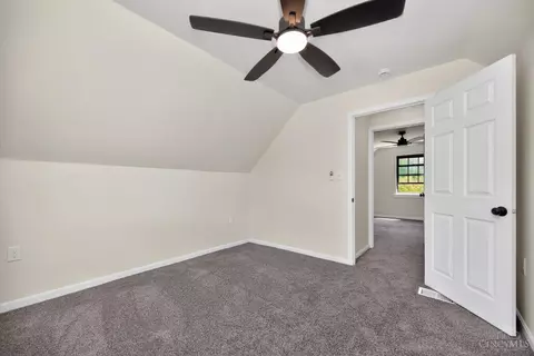 Bedroom - 4229 Harding Ave, Cheviot, OH 45211 photo 4 of 6