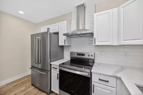 Kitchen - 4229 Harding Ave, Cheviot, OH 45211 photo 3 of 5