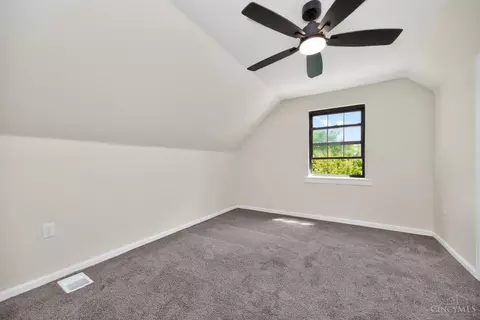 Bedroom - 4229 Harding Ave, Cheviot, OH 45211 photo 5 of 6