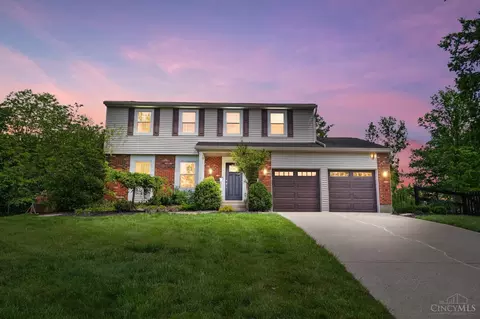 7890 Blairhouse Dr, Cincinnati, OH 45244