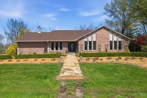 526 Osborne St, Bethel, OH 45106