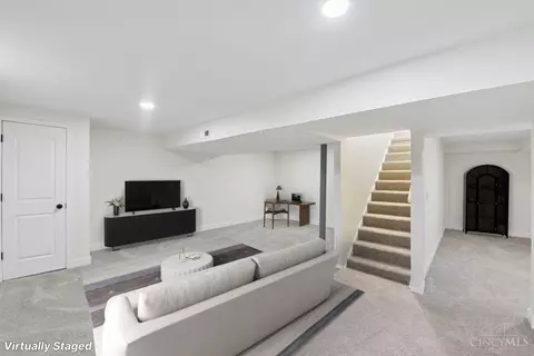 Living - 357 Meadowcrest Rd, Cincinnati, OH 45231 photo 7 of 7