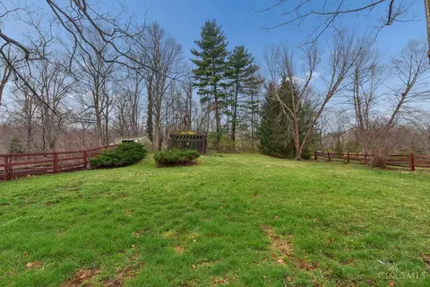 Exterior - 357 Meadowcrest Rd, Cincinnati, OH 45231 photo 14 of 15