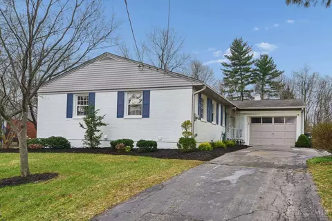 Exterior - 357 Meadowcrest Rd, Cincinnati, OH 45231 photo 2 of 15