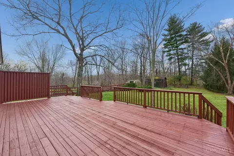 Exterior - 357 Meadowcrest Rd, Cincinnati, OH 45231 photo 7 of 15