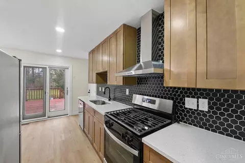 Kitchen - 357 Meadowcrest Rd, Cincinnati, OH 45231 photo 3 of 3