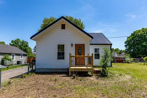 18 Baltimore Ave, Trenton, OH 45067