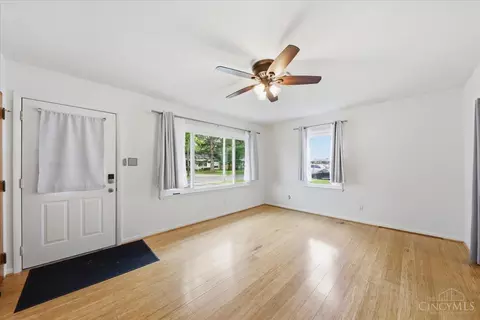 Living - 4314 Williams Ave, Cincinnati, OH 45236 photo 1 of 2